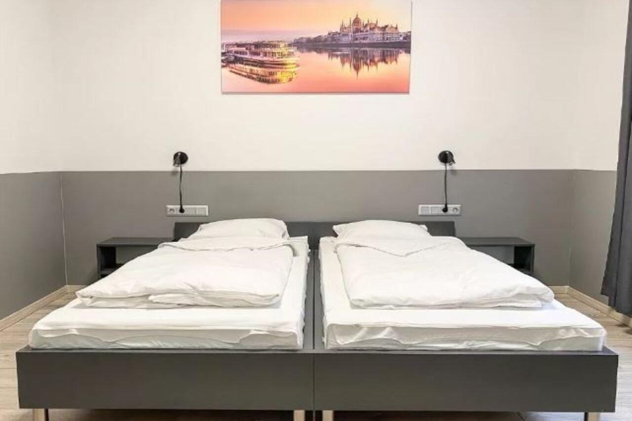 Dominik Panzio Bed & Breakfast Budapest Luaran gambar